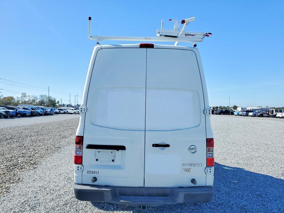 2014 Nissan NV 2500 Utility / Service Van