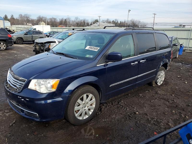 2015 Chrysler Town & Country Touring