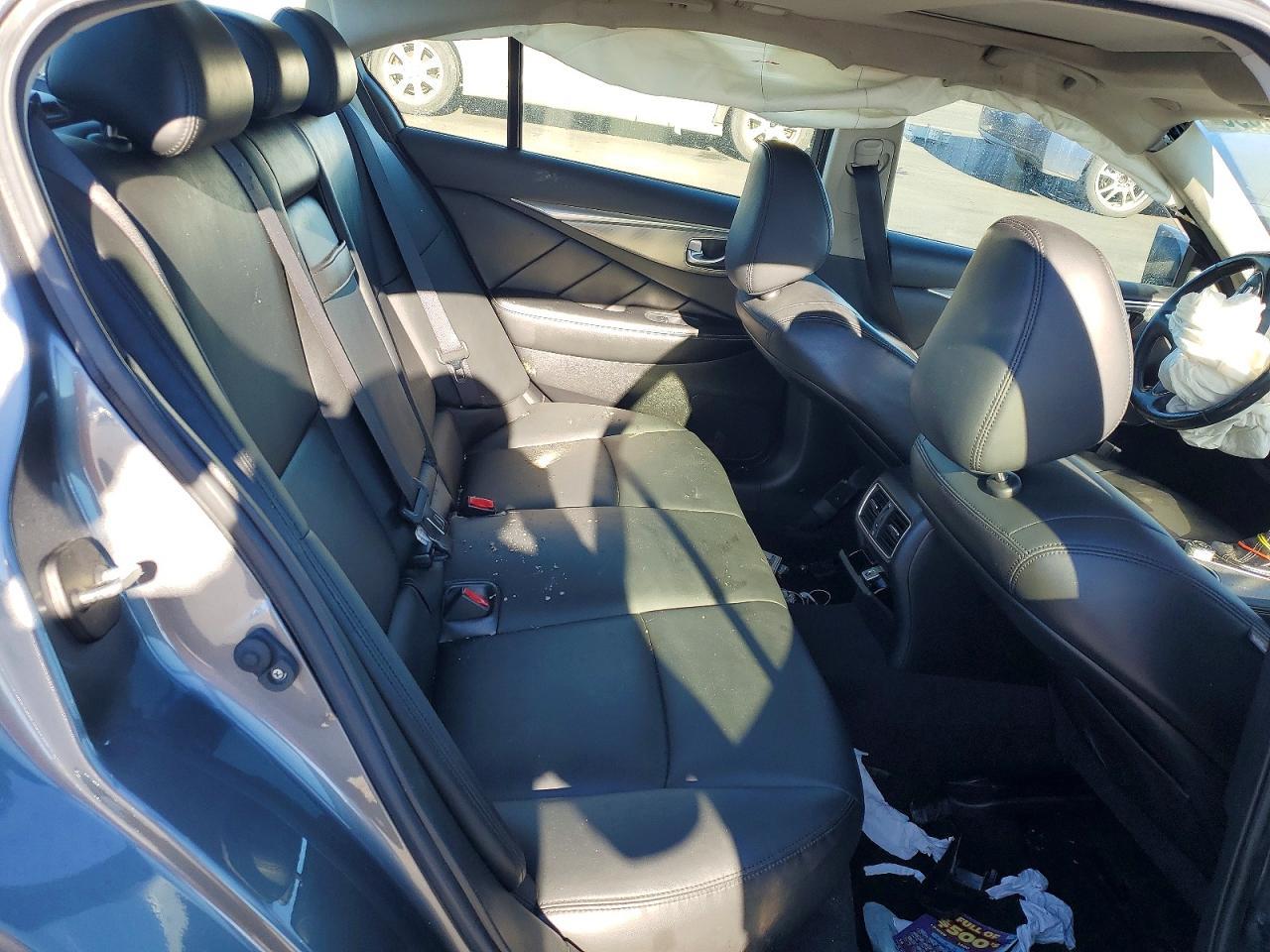 2017 Infiniti Q50 Base