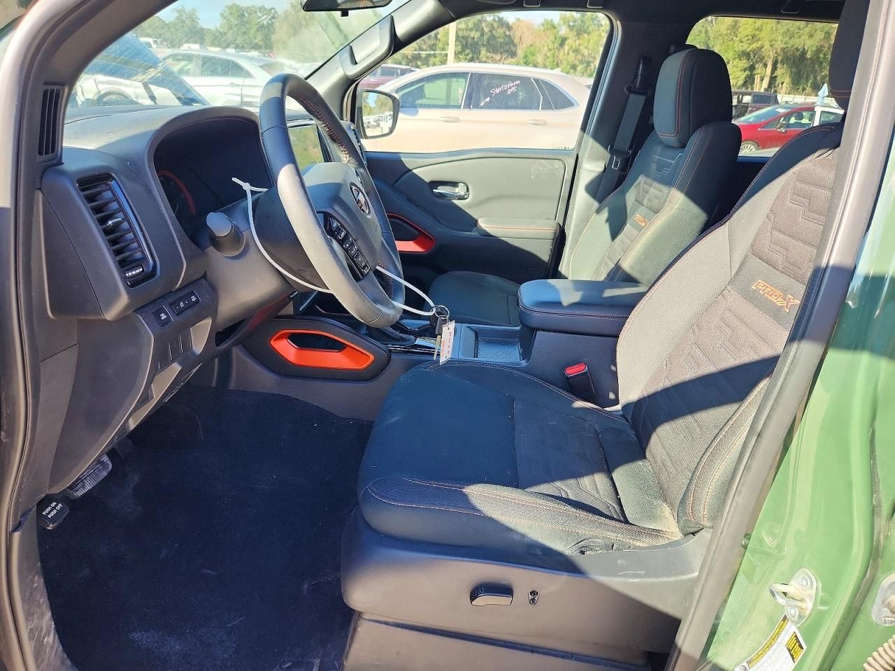 2023 Nissan Frontier s