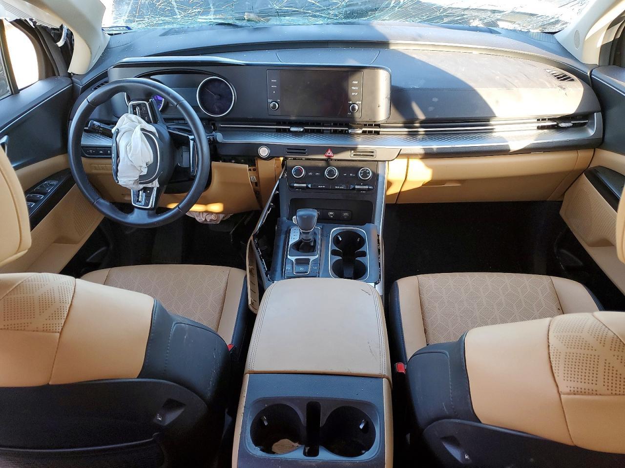 2024 KIA Carnival lx