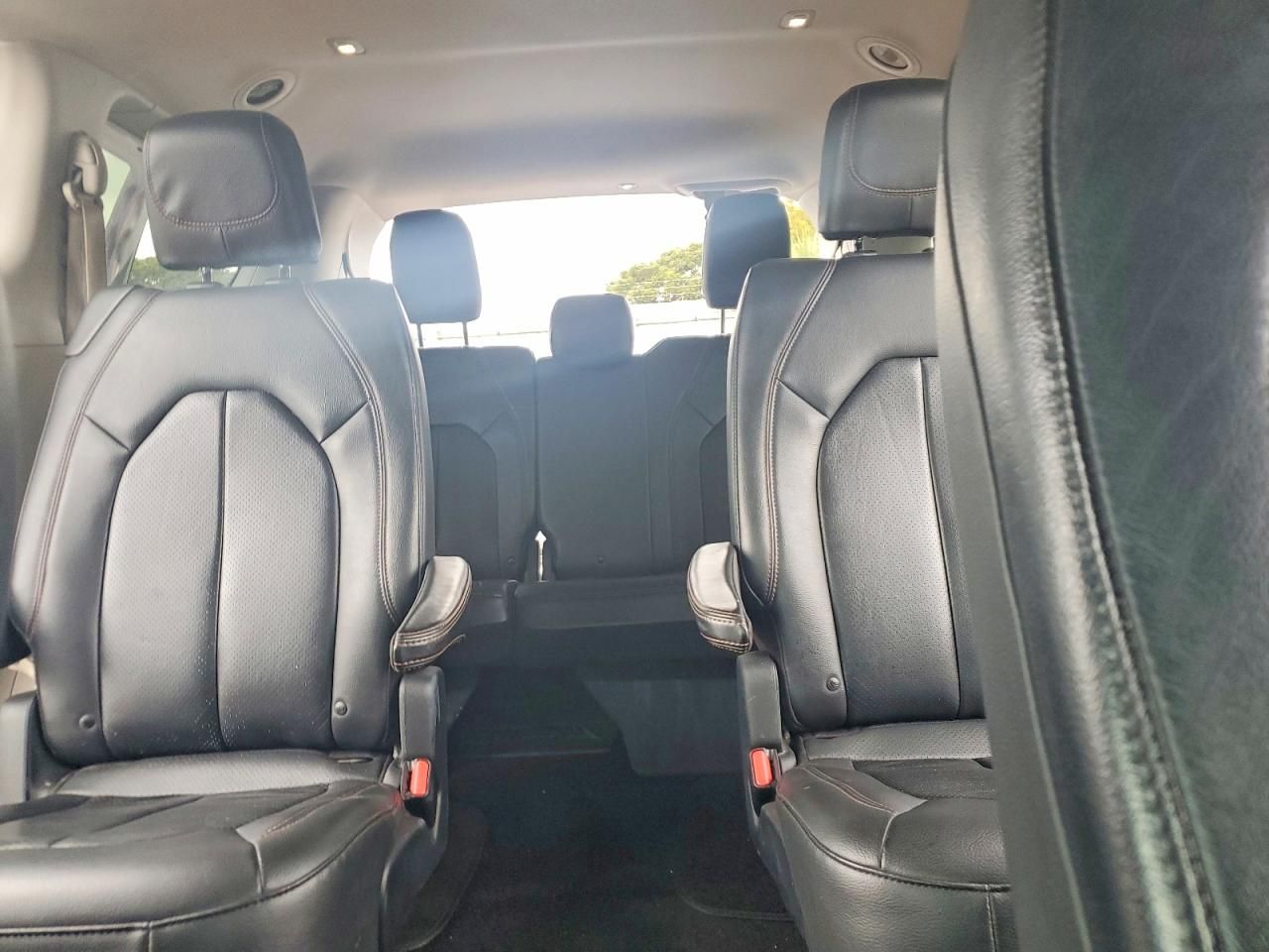 2020 Chrysler Pacifica Touring l