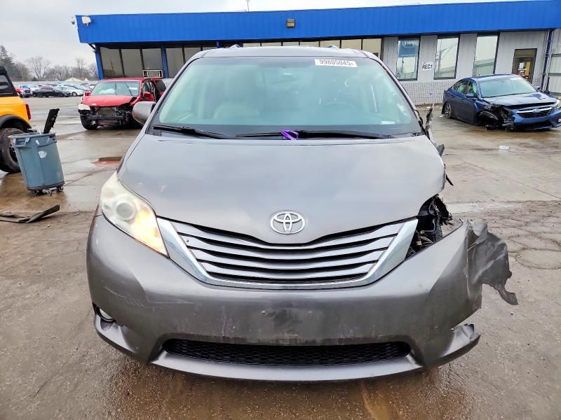 2017 Toyota Sienna xle