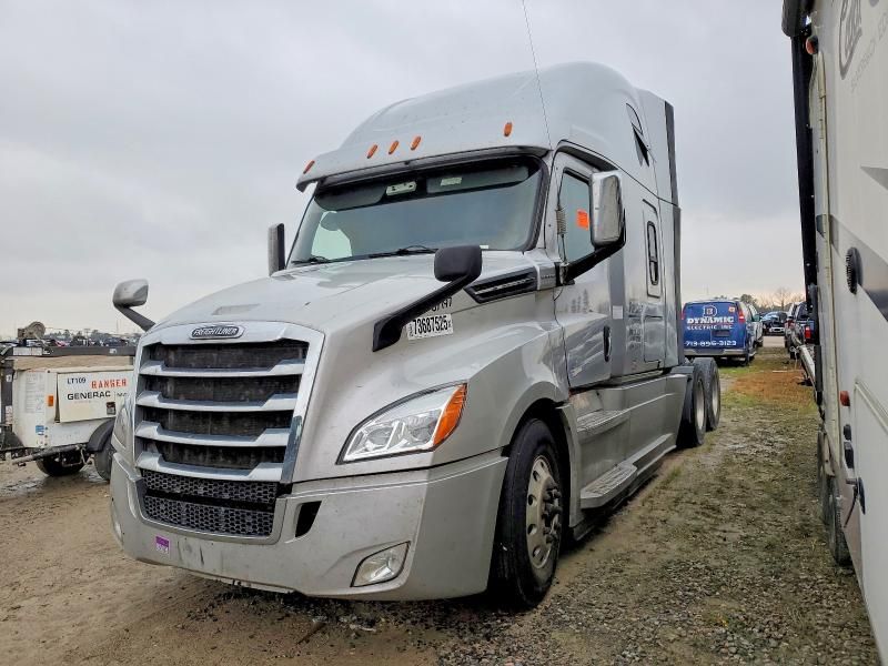 2020 Freightliner Cascadia 126 Semi Truck