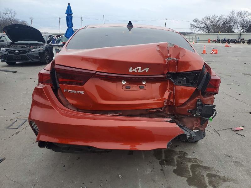 2023 KIA Forte lx