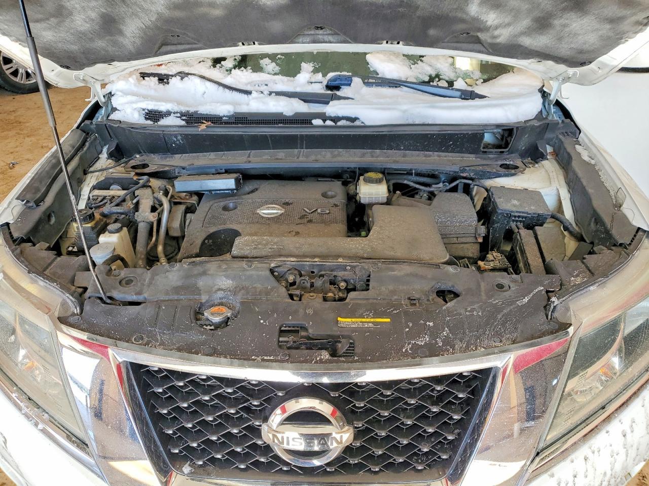 2014 Nissan Pathfinder s