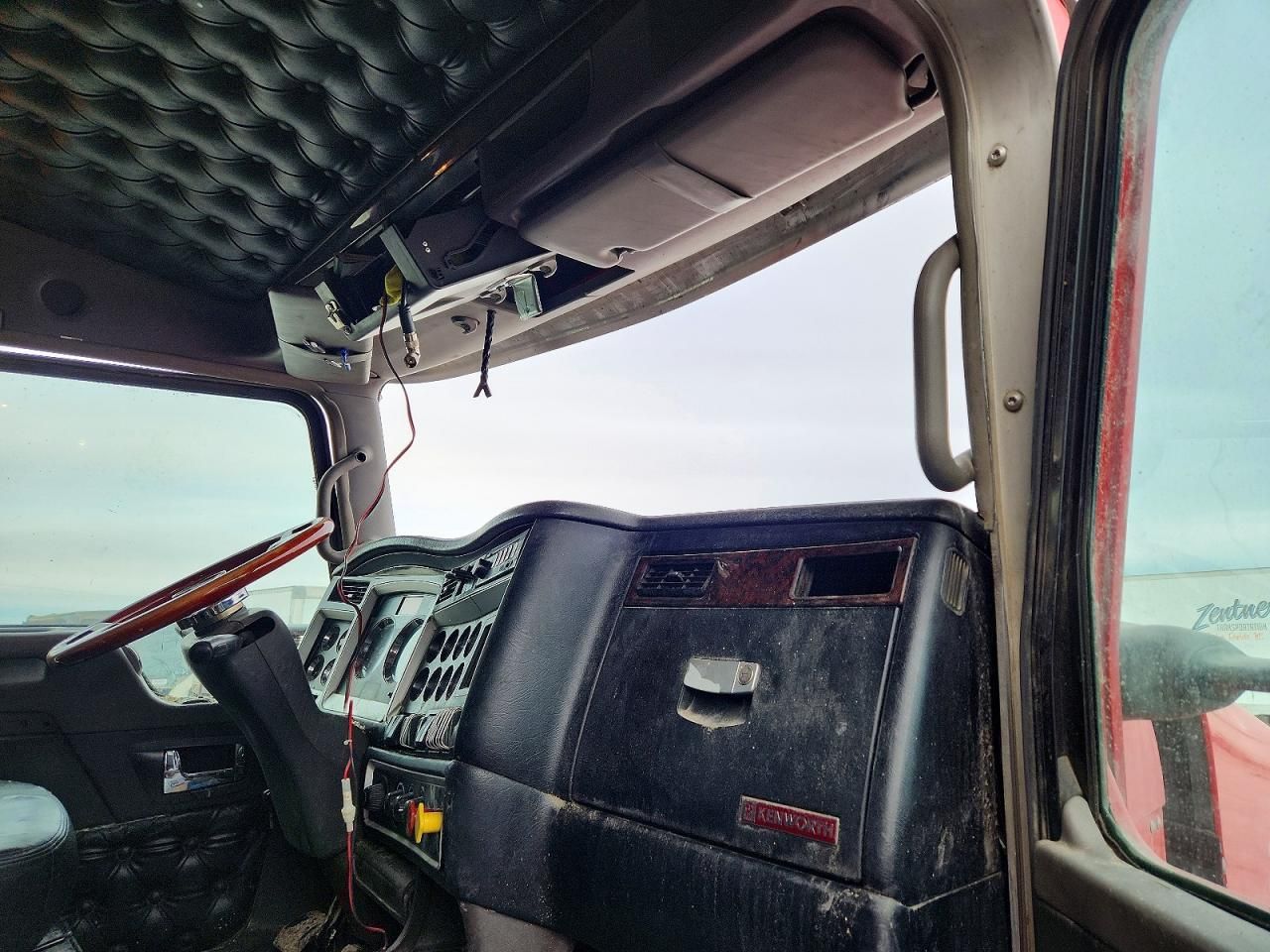 2016 Kenworth 2016 KW T660-Semi Truck