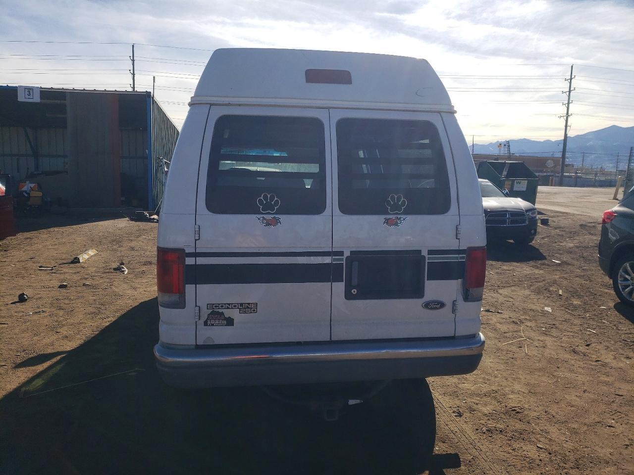 1998 Ford Econoline E250 van