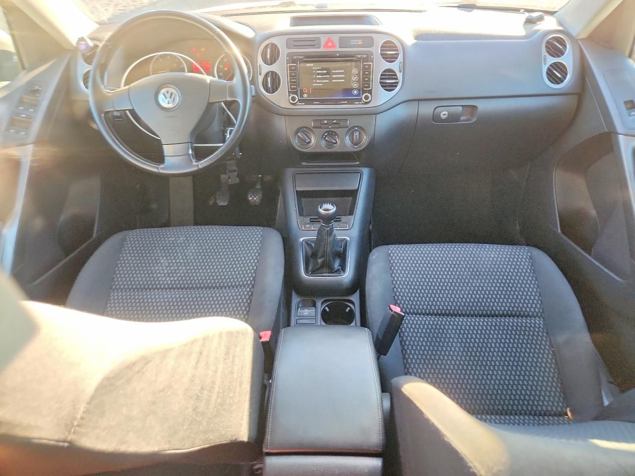 2009 Volkswagen Tiguan s