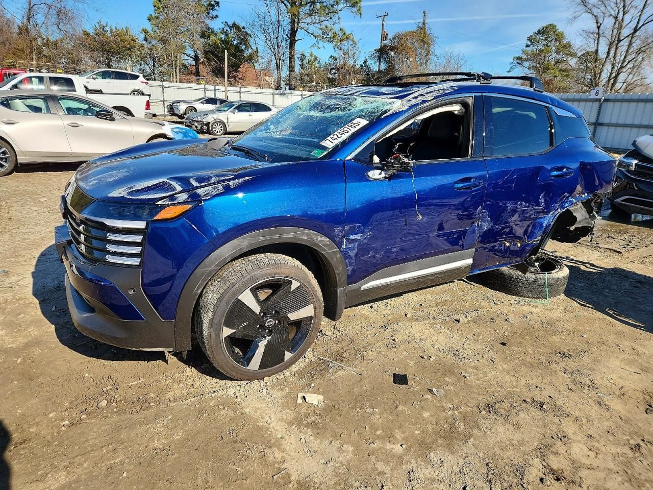 2025 Nissan Kicks sr