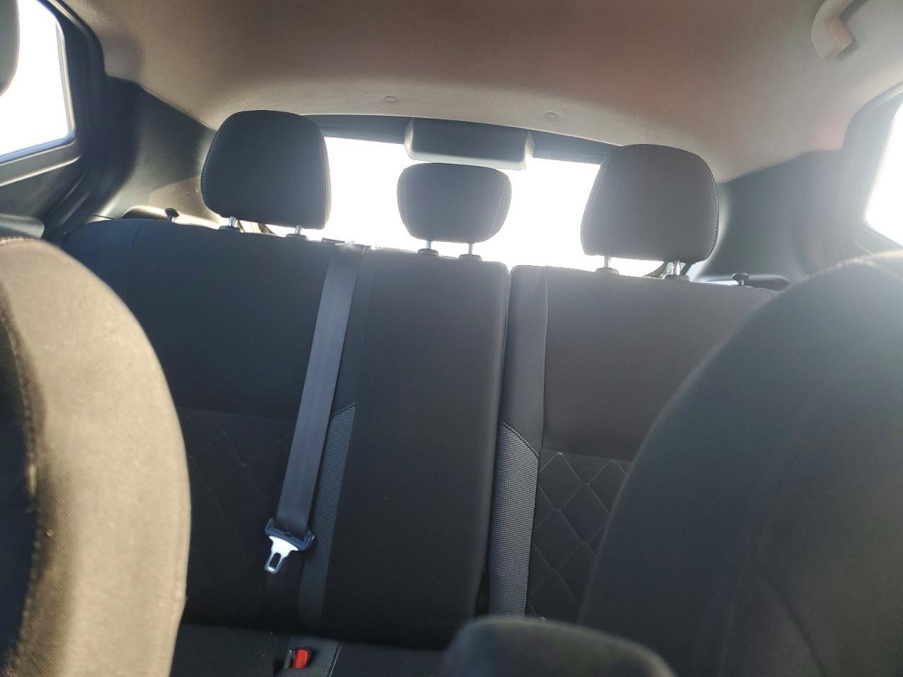 2020 Nissan Kicks s