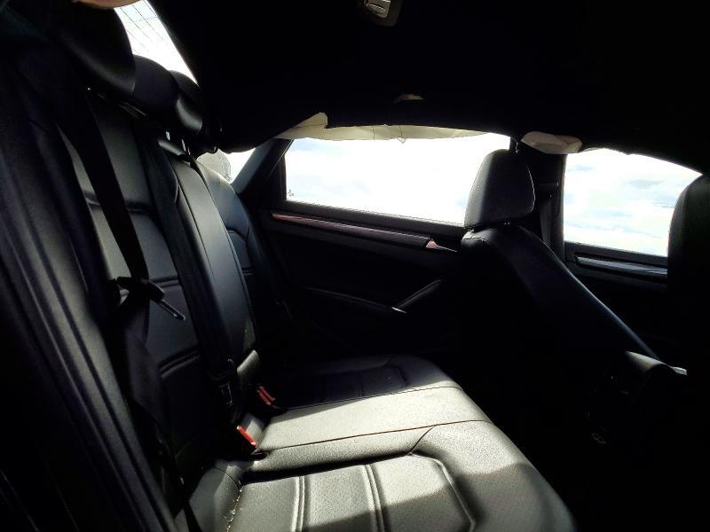 2022 Volkswagen Passat R-line