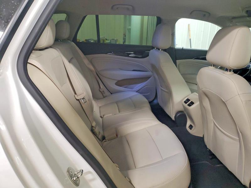2018 Buick Regal Tourx Essence