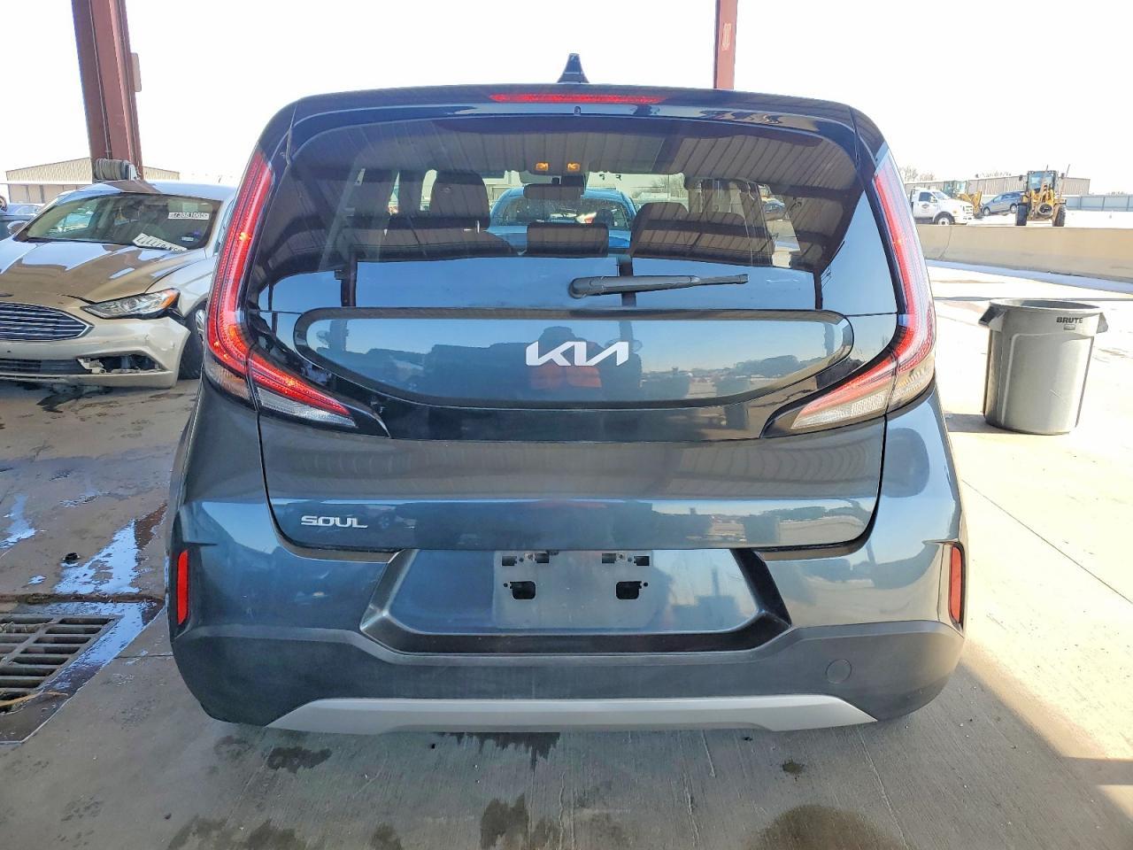 2025 KIA Soul lx