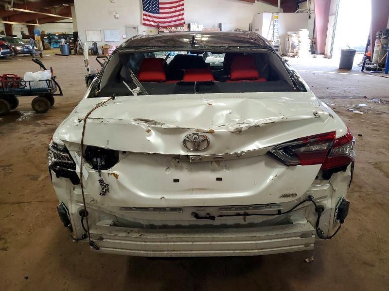 2021 Toyota Camry xse