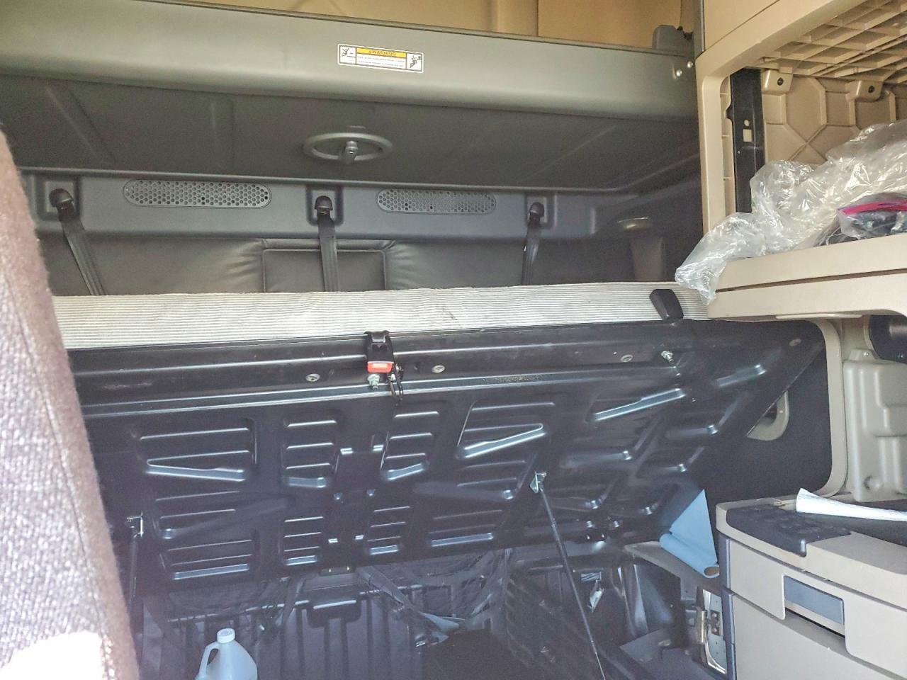 2017 Freightliner Cascadia 125 Semi Truck