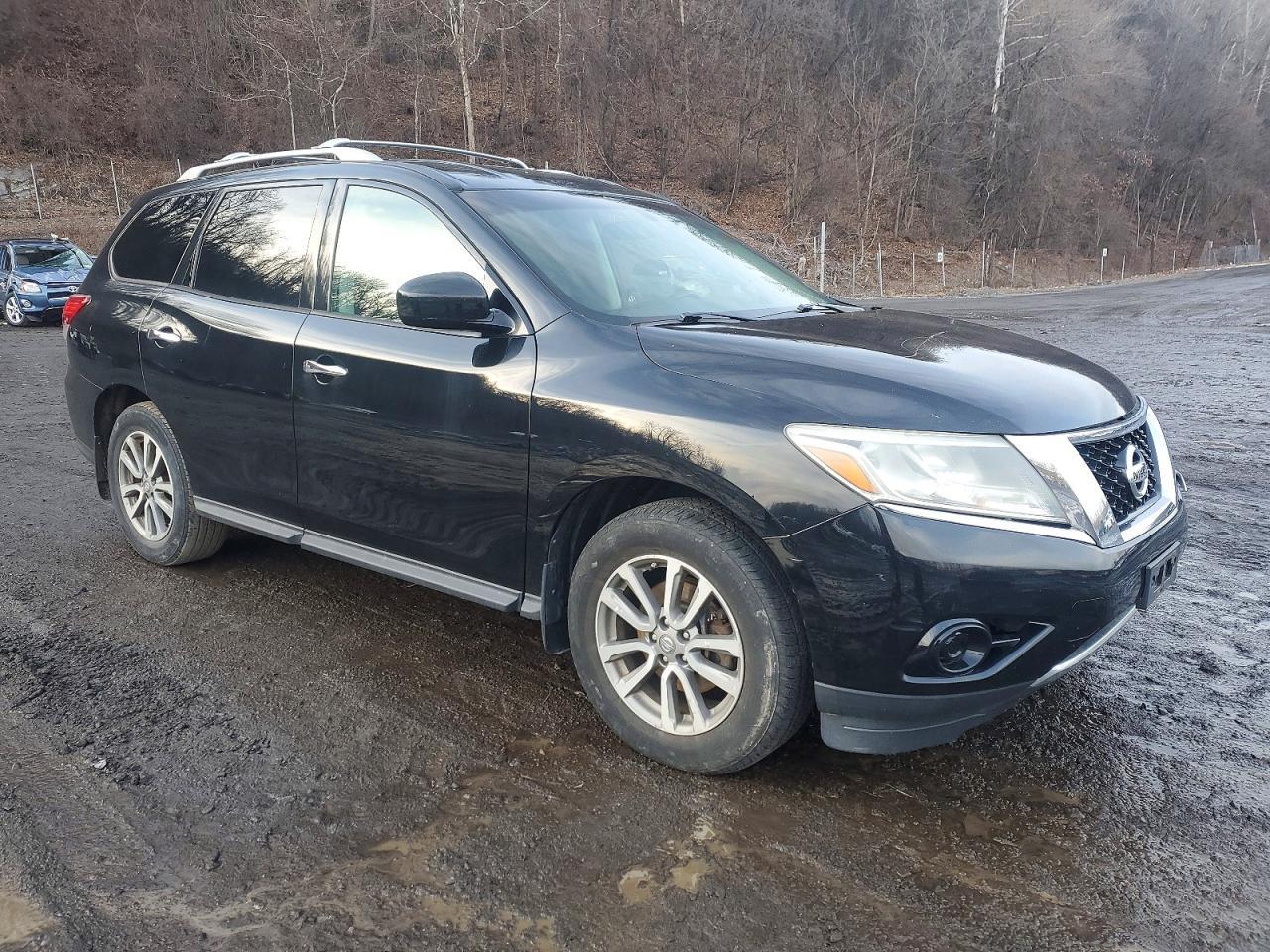2014 Nissan Pathfinder s