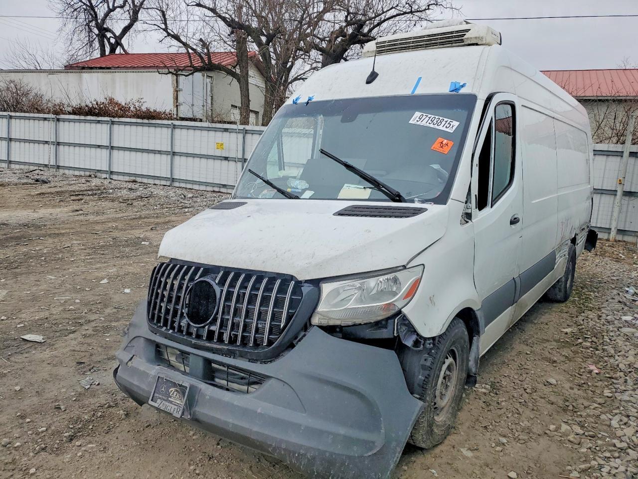 2022 Mercedes-Benz 2022 Mercedes Benz Sprinter 2500 Refrigerated Deli