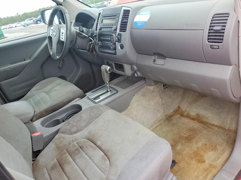2016 Nissan Frontier s