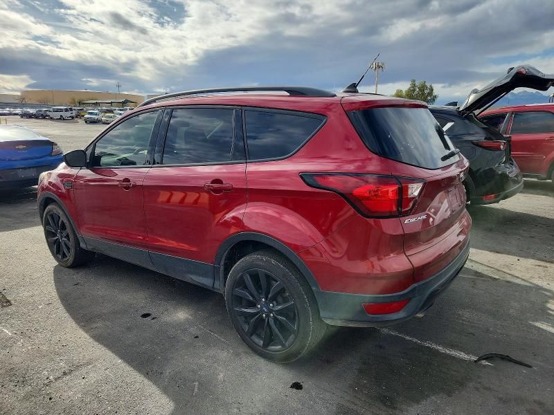 2019 Ford Escape se