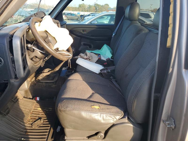 2004 Chevrolet Silverado C1500