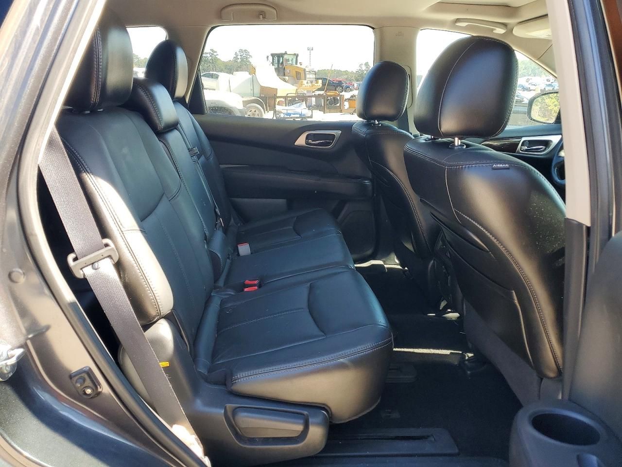 2013 Nissan Pathfinder s