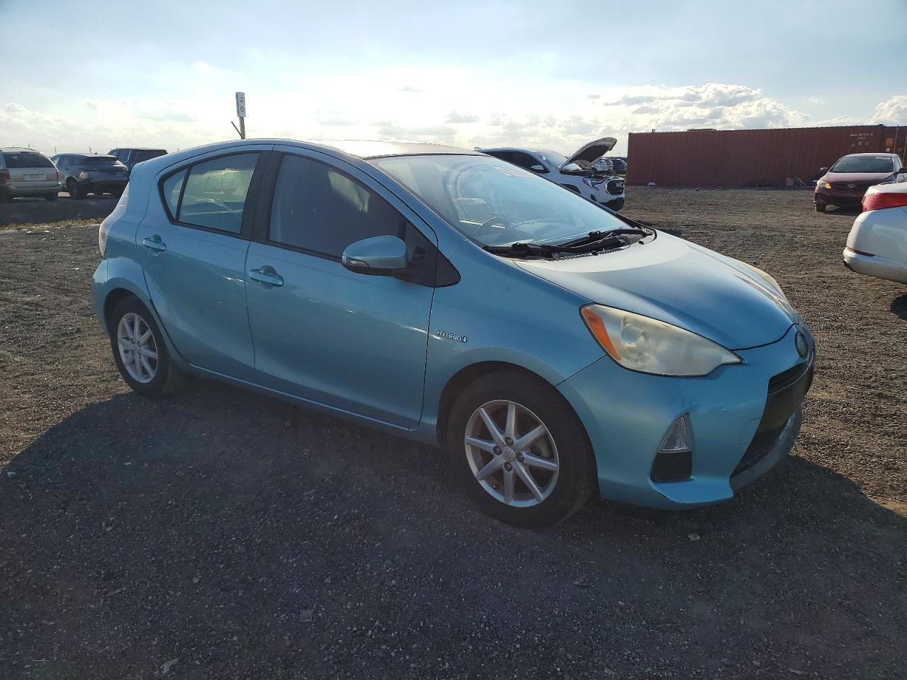 2013 Toyota Prius c