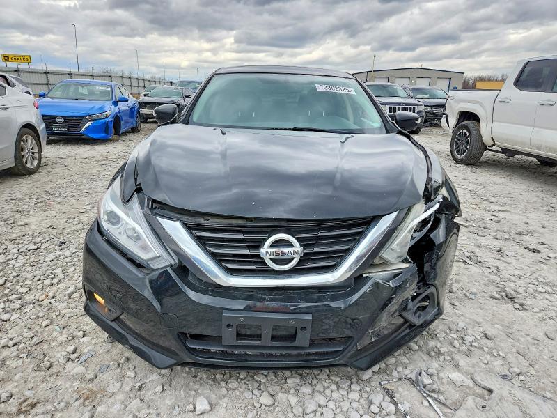 2016 Niss Altima 2.5