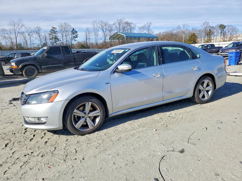 2015 Volkswagen Passat s
