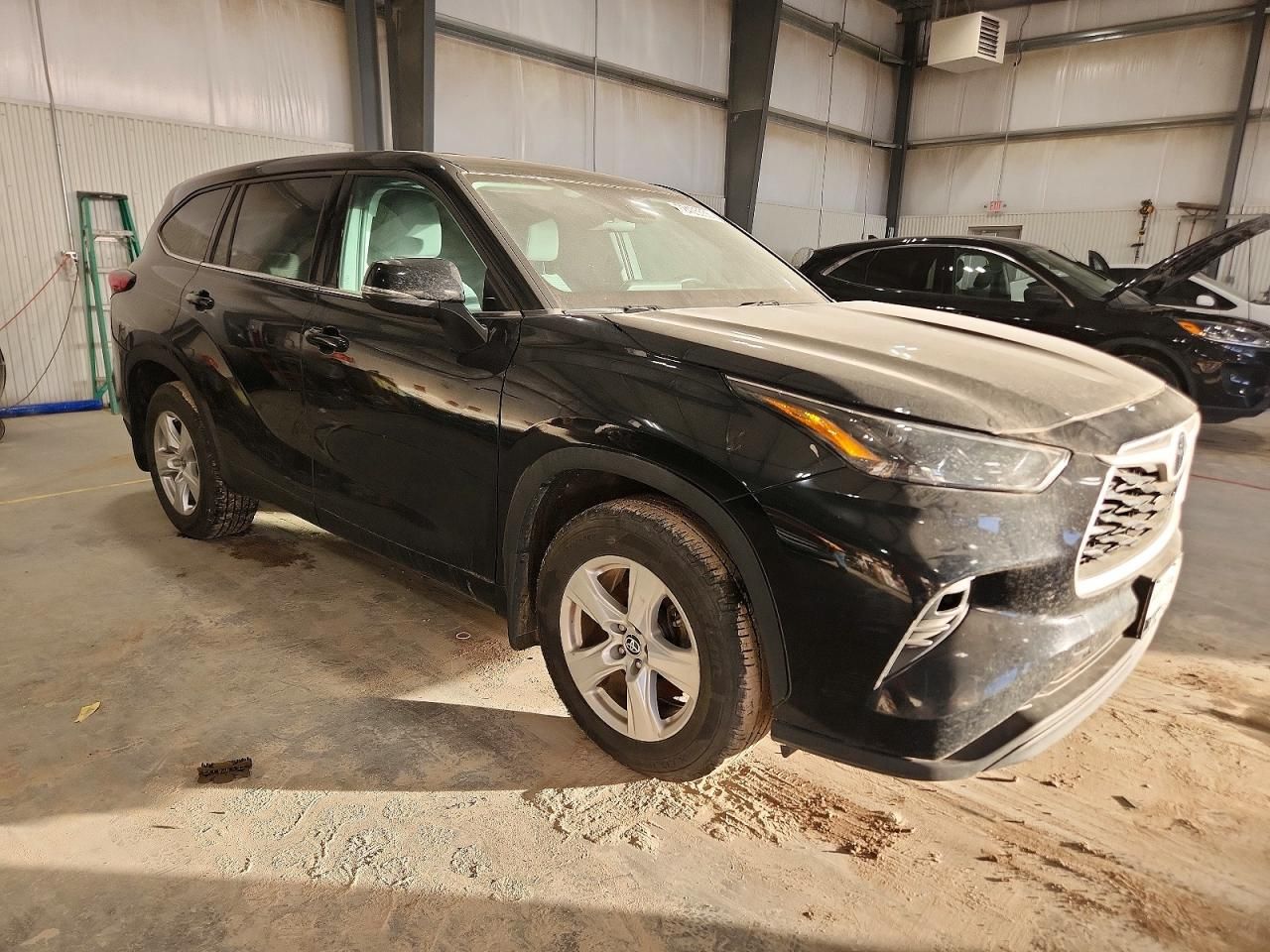 2022 Toyota Highlander l