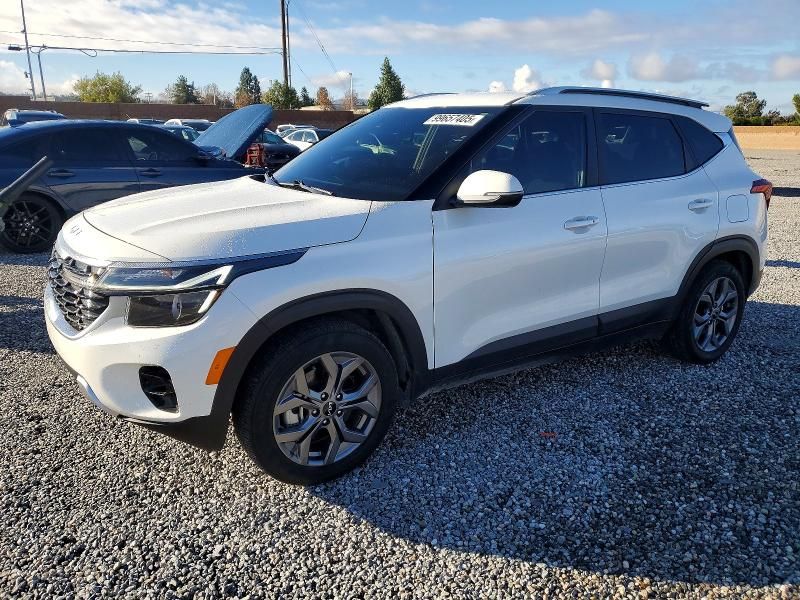 2024 KIA Seltos s