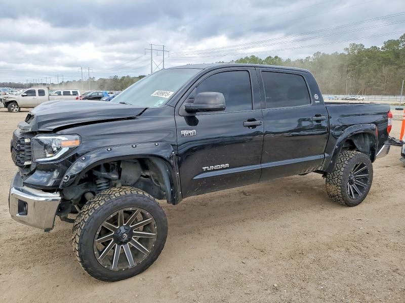 2015 Toyota Tundra Crewmax SR5