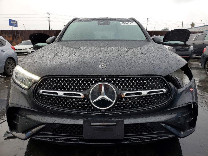 2025 Mercedes-Benz Glc 300