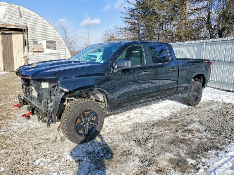 2022 Chevrolet Silverado K1500 Trail Boss Custom