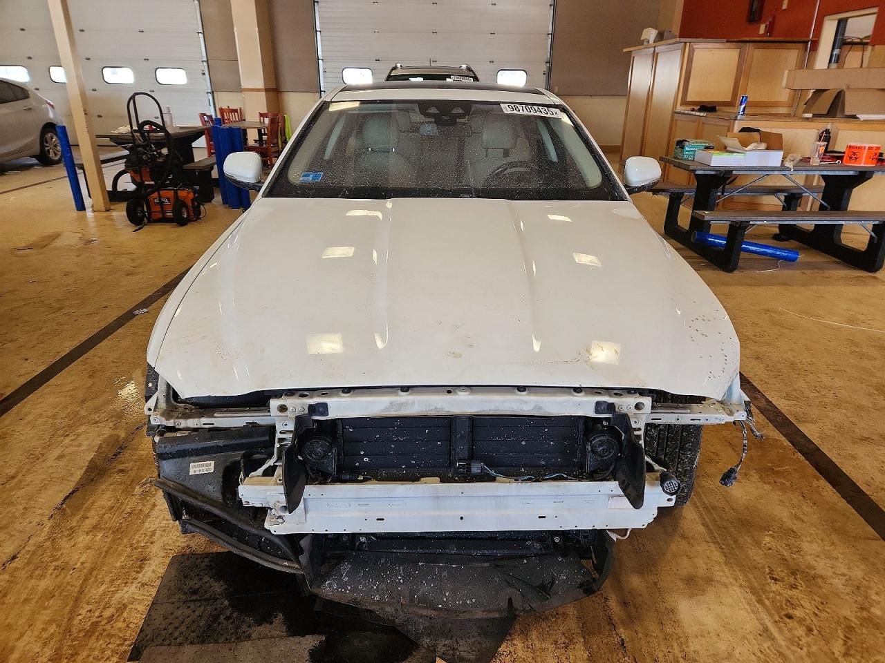 2018 Jaguar Xe Prestige