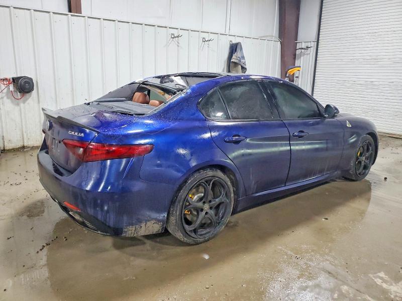 2018 Alfa Romeo Giulia ti Q4