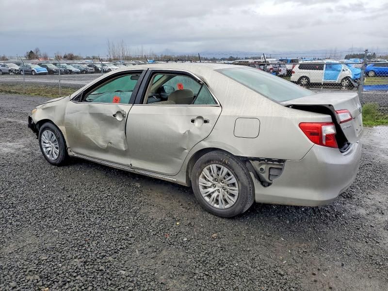 2014 Toyota Camry le