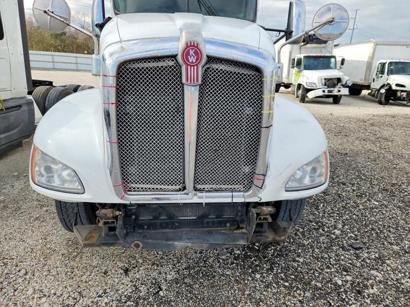 2011 Kenworth Construction T660