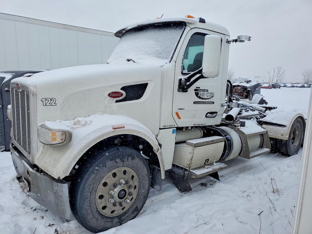 2022 Peterbilt 567