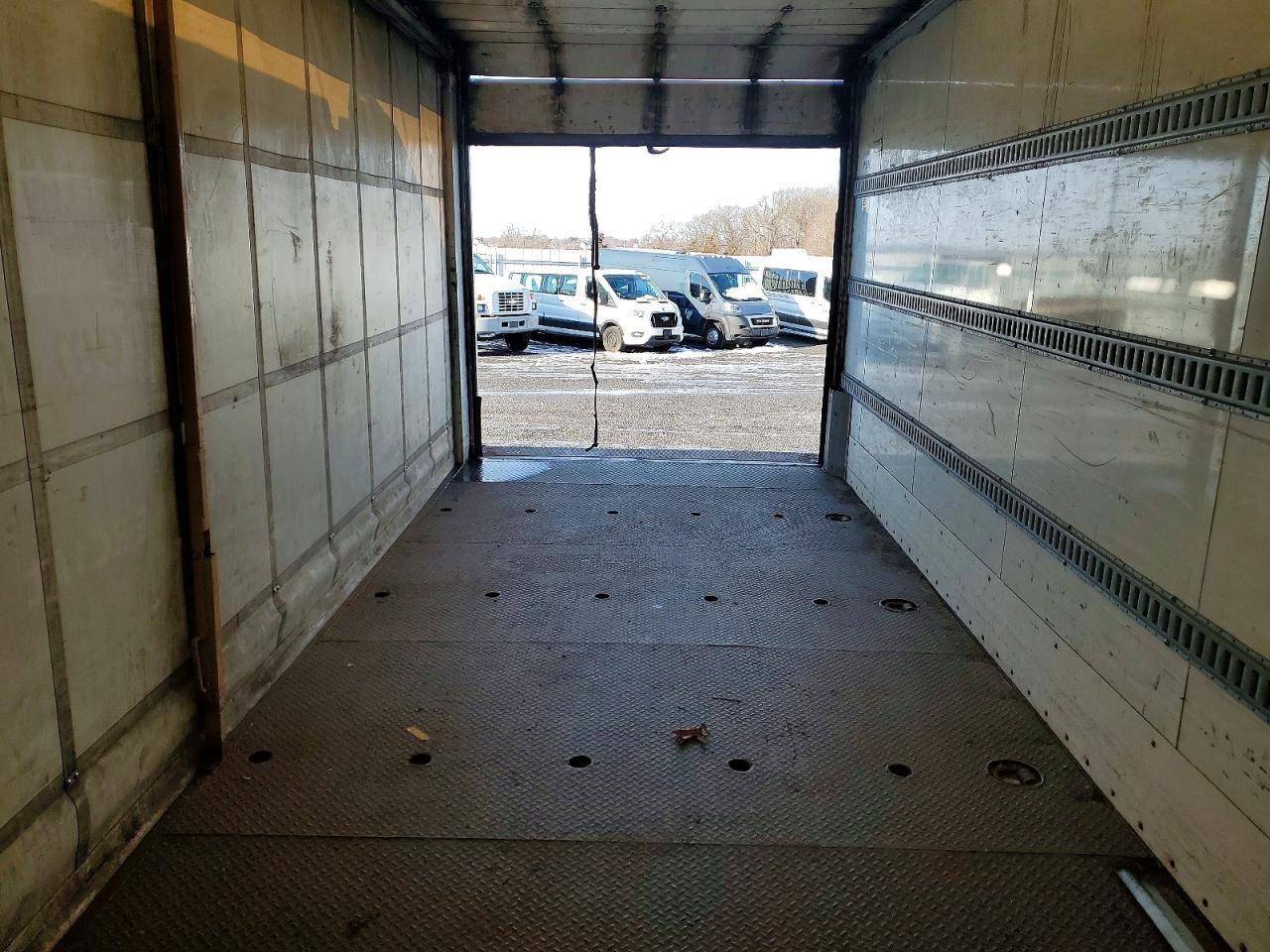 2017 Hino 258/268 BOX Truck