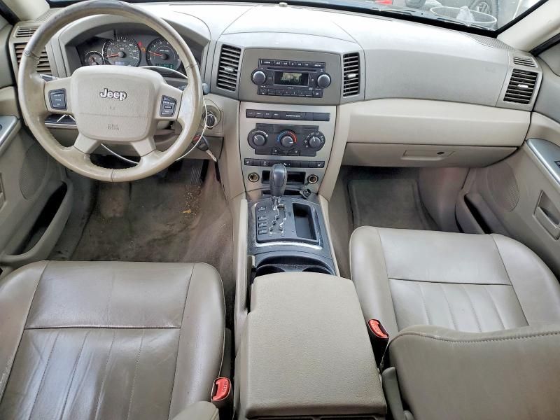 2006 Jeep Grand Cherokee Laredo