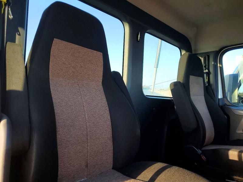 2021 Freightliner Cascadia 116 Semi Truck