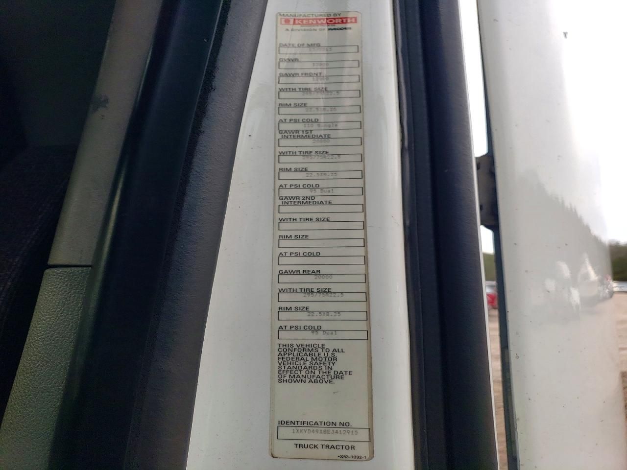 2014 Kenworth T680 Semi Truck