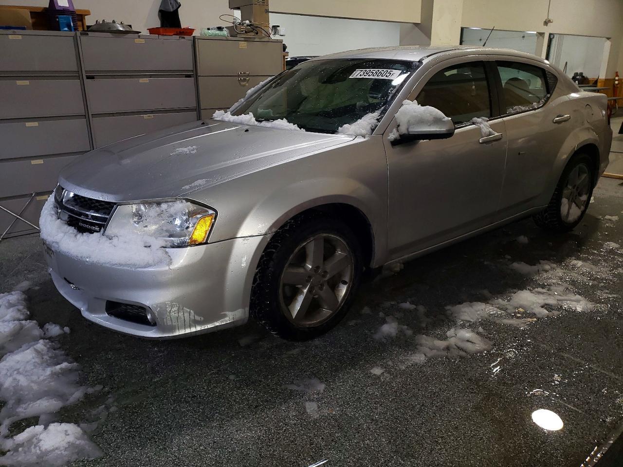 2011 Dodge Avenger lux