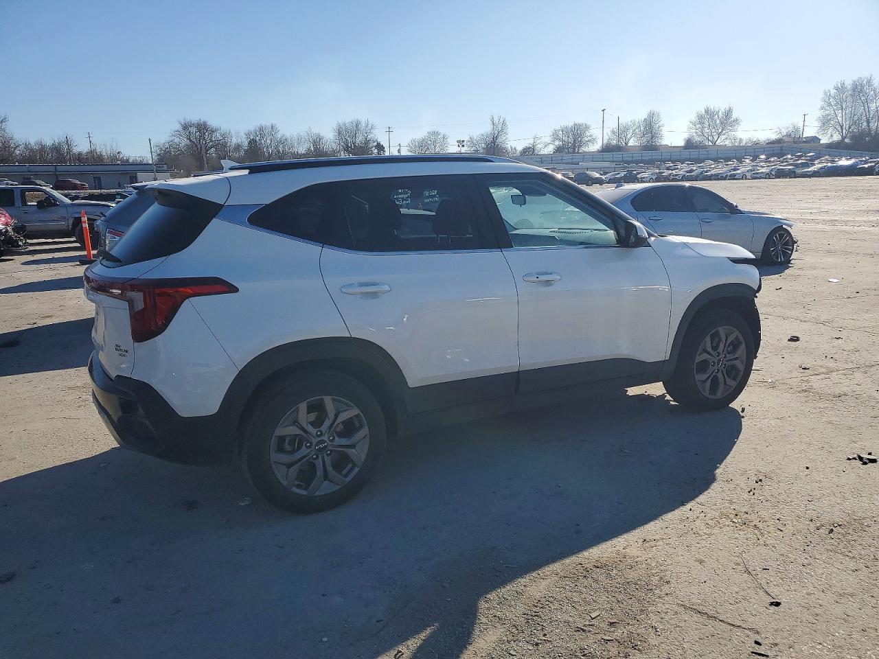 2024 KIA Seltos s