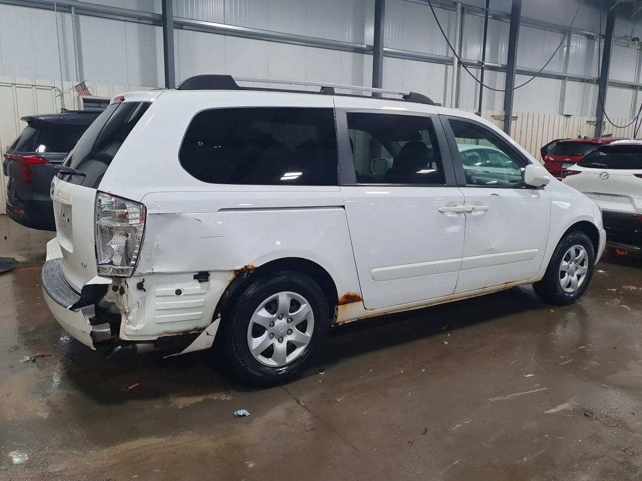 2008 KIA Sedona ex