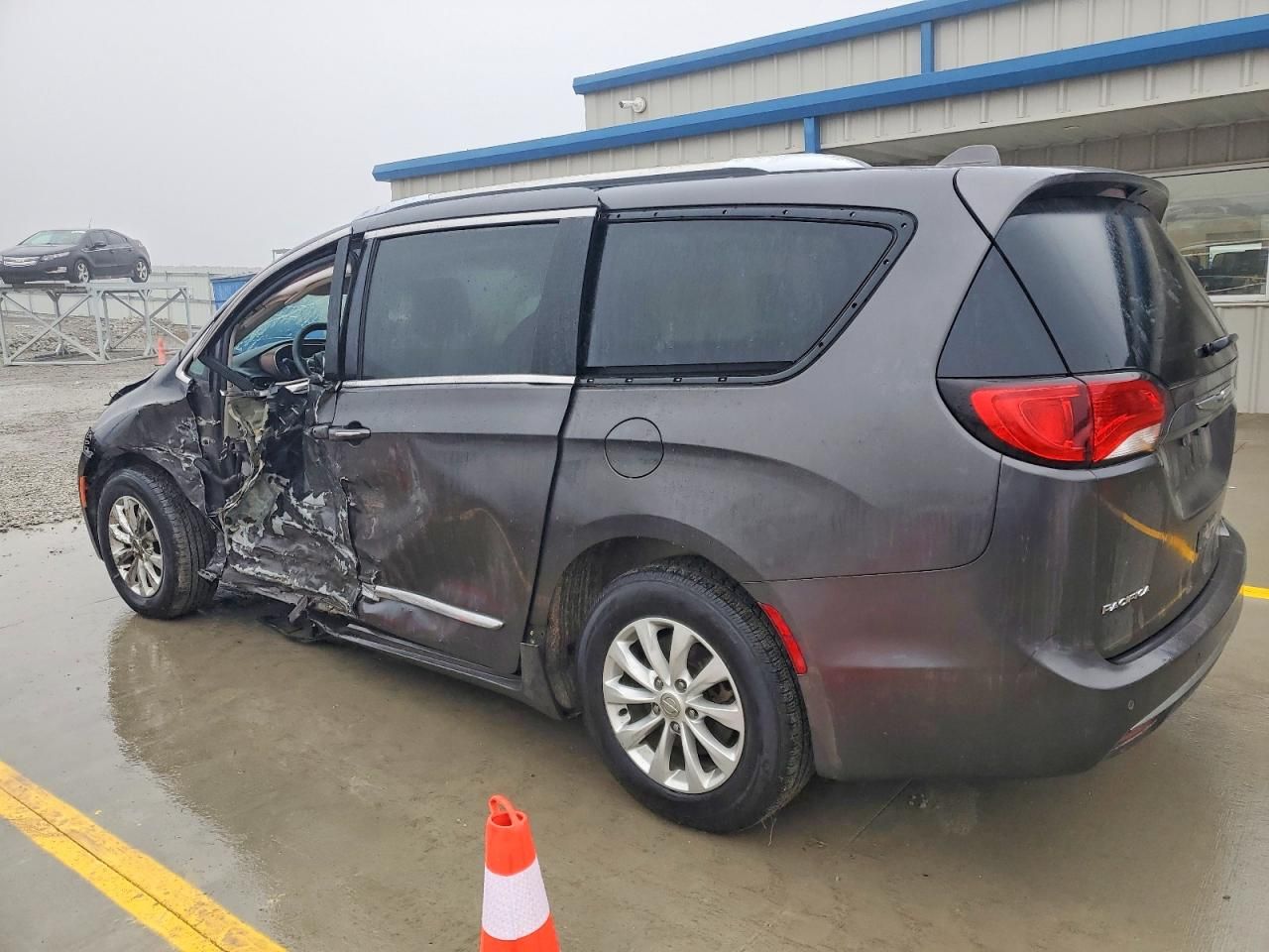 2019 Chrysler Pacifica Touring l