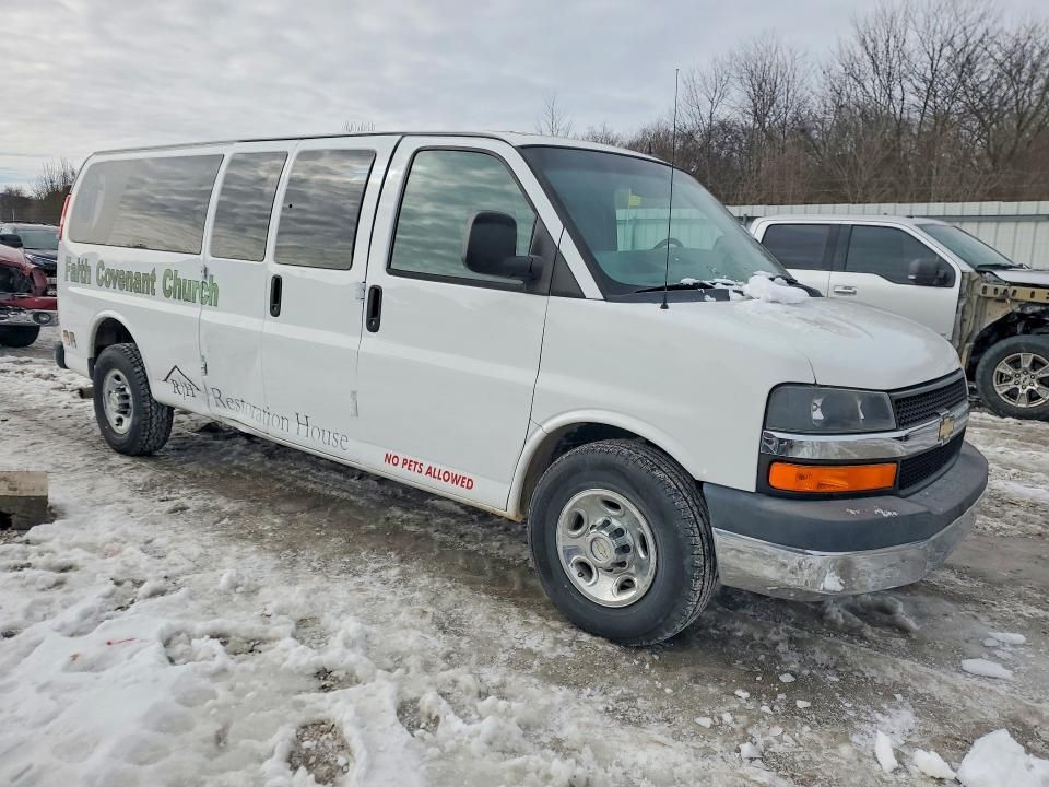 2015 Chevrolet Express G3500 lt