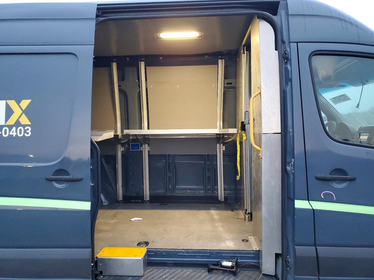 2018 Mercedes-Benz 2018 Mercedes Benz Sprinter 2500 Delivery van