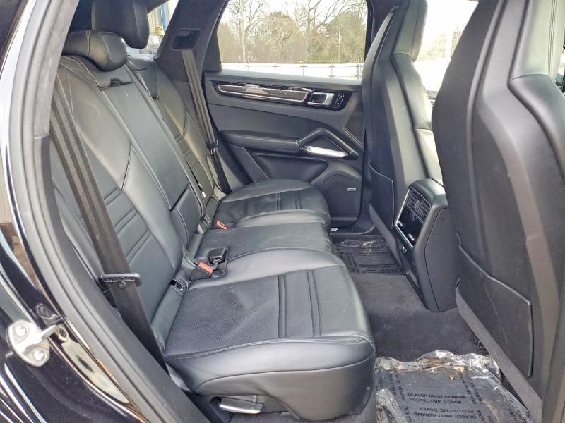 2020 Porsche Cayenne Turbo